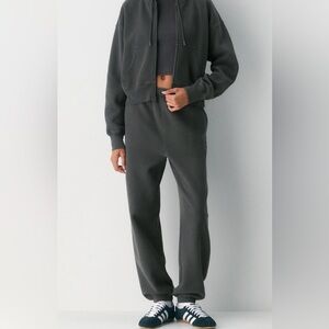 ARITZIA COZY SWEATFLEECE MEGA JOGGER